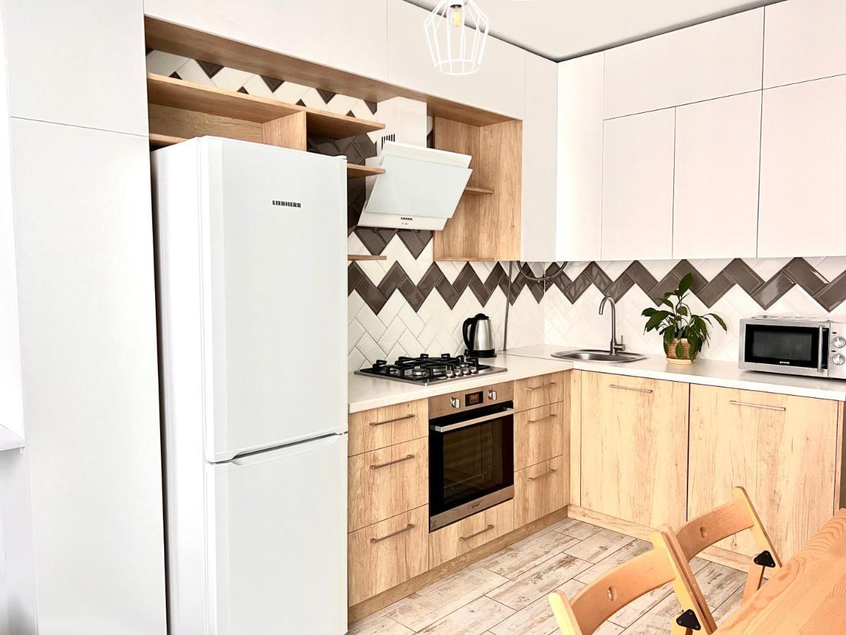 Osapart Cozy Apartment In A Complex Semycvit Lviv Exteriör bild