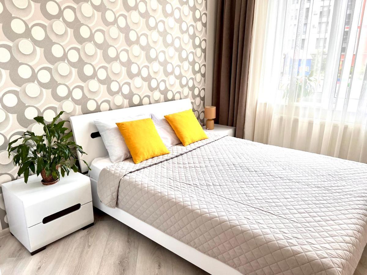 Osapart Cozy Apartment In A Complex Semycvit Lviv Exteriör bild