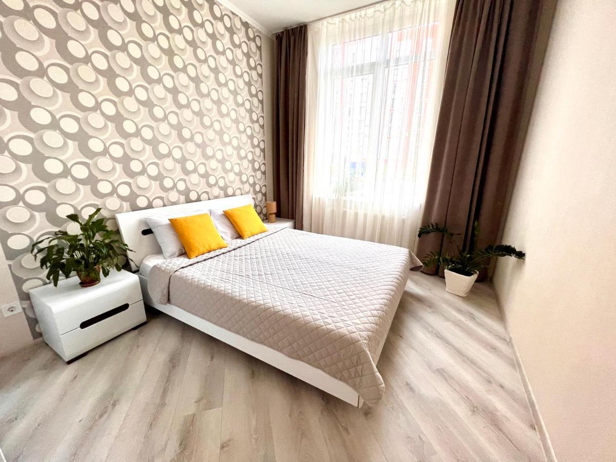 Osapart Cozy Apartment In A Complex Semycvit Lviv Exteriör bild