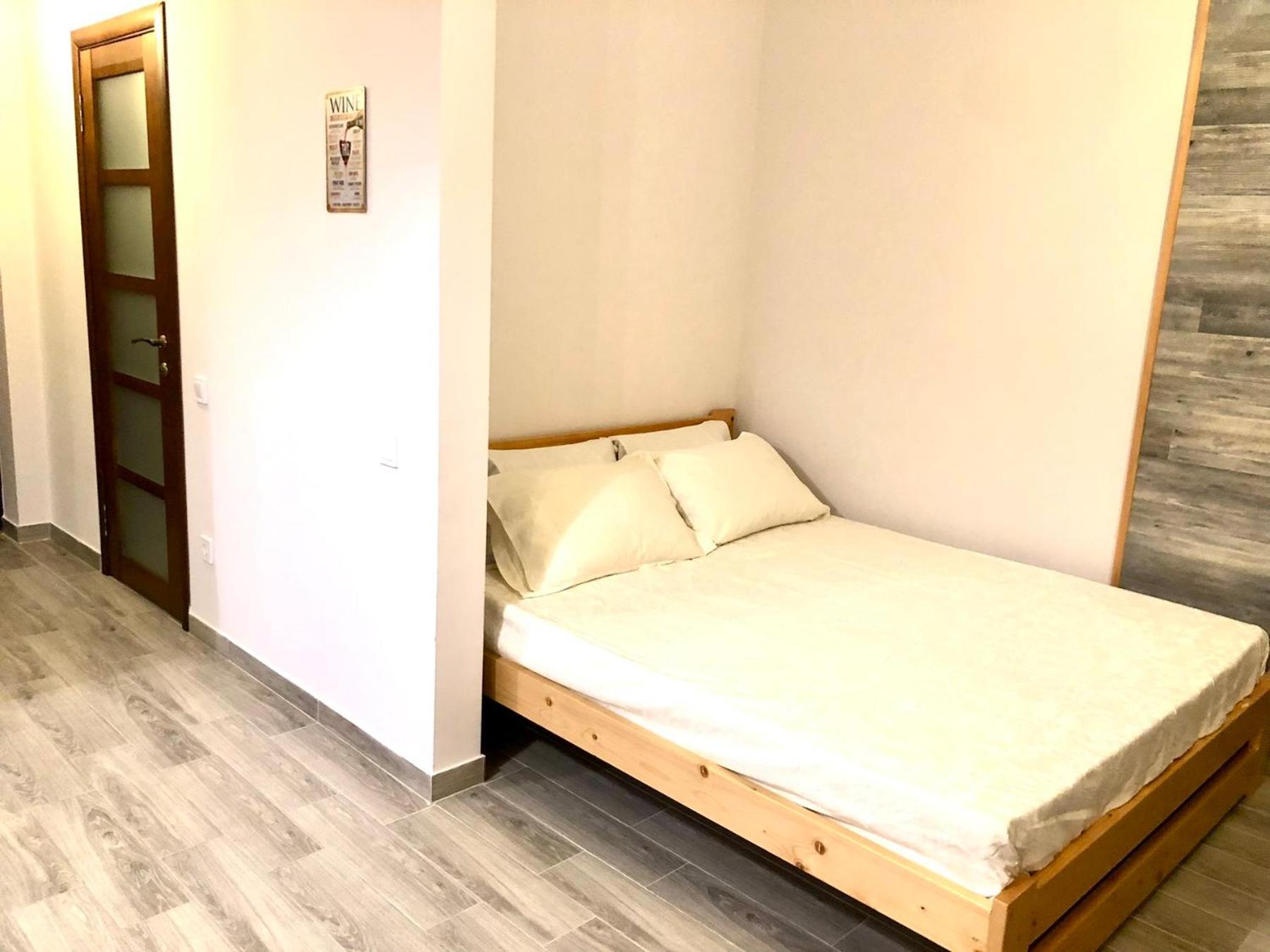 Osapart Cozy Apartment In A Complex Semycvit Lviv Exteriör bild