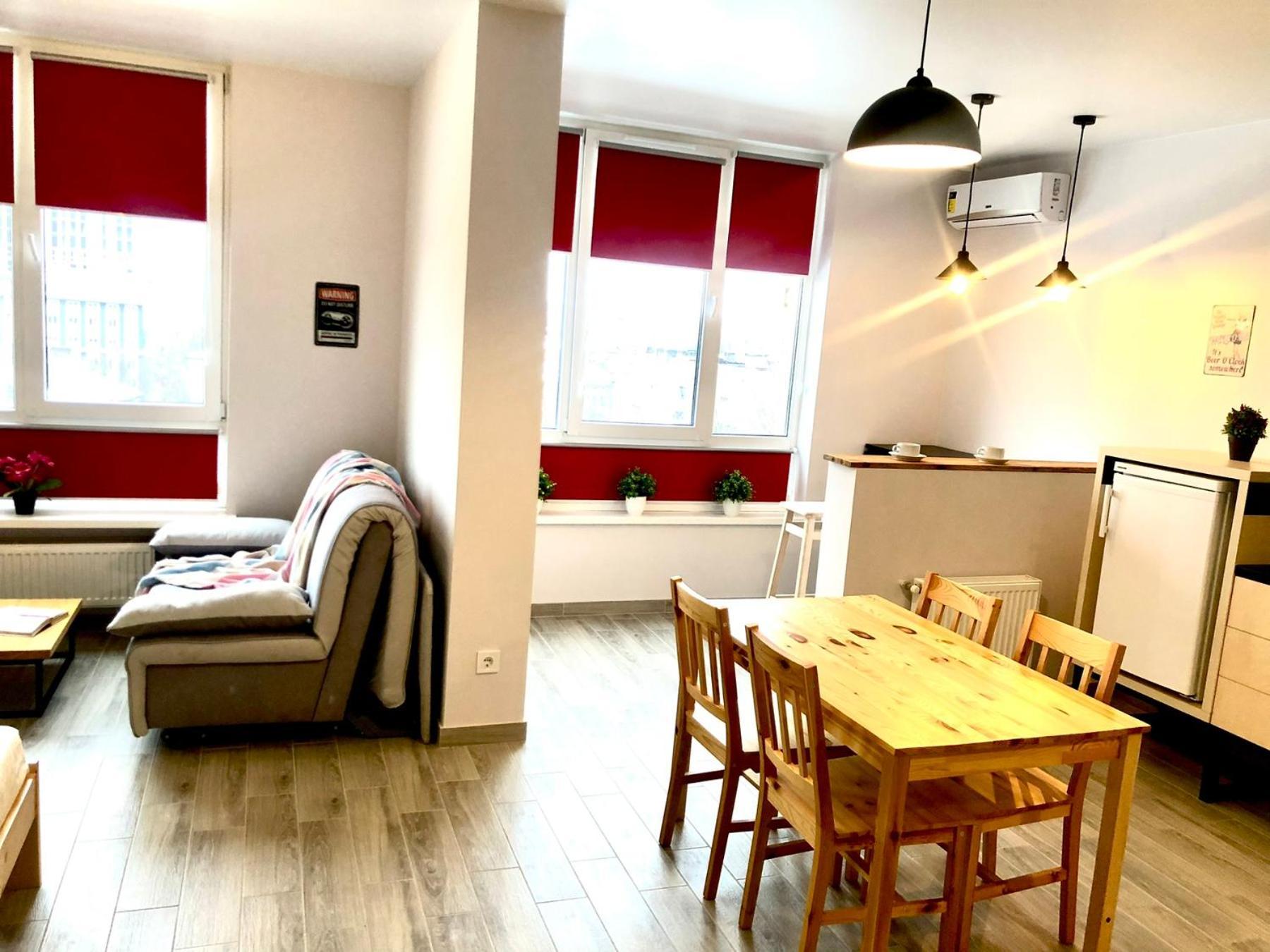 Osapart Cozy Apartment In A Complex Semycvit Lviv Exteriör bild